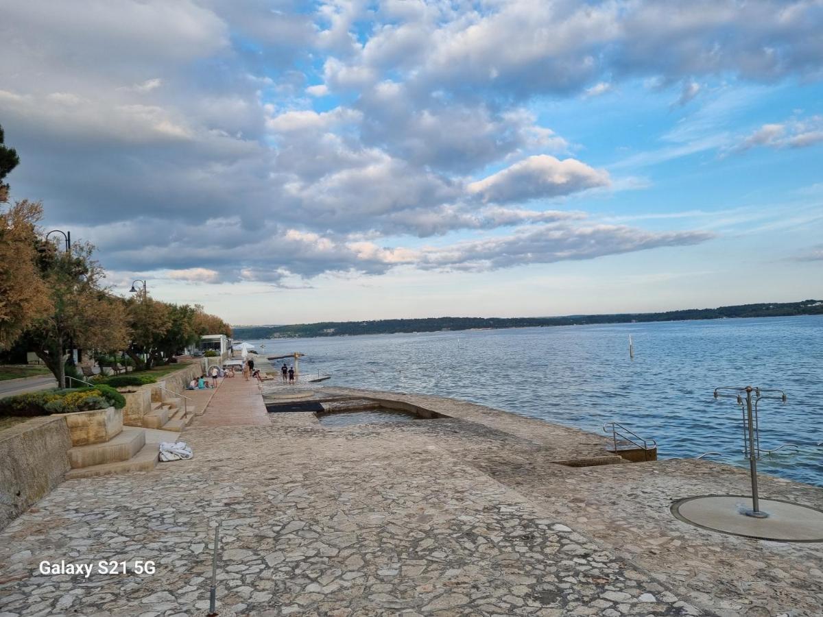 Apartment Rivarela Blu - Newly Renovated And Top Location Near Sea Novigrad  ภายนอก รูปภาพ